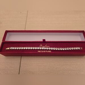 Fine Silver Plated Crystal Tennis Bracelet, Brand New in Box, 8"